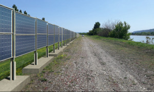 CNR innove dans les énergies renouvelables en lançant son 1er démonstrateur de parc photovoltaïque grand linéaire bifacial vertical