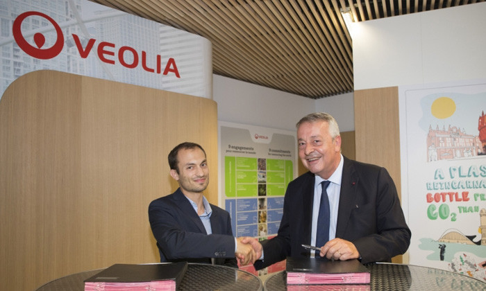 Signature d'un partenariat entre Veolia et l'Association nationale des apprentis de France pour promouvoir l'apprentissage