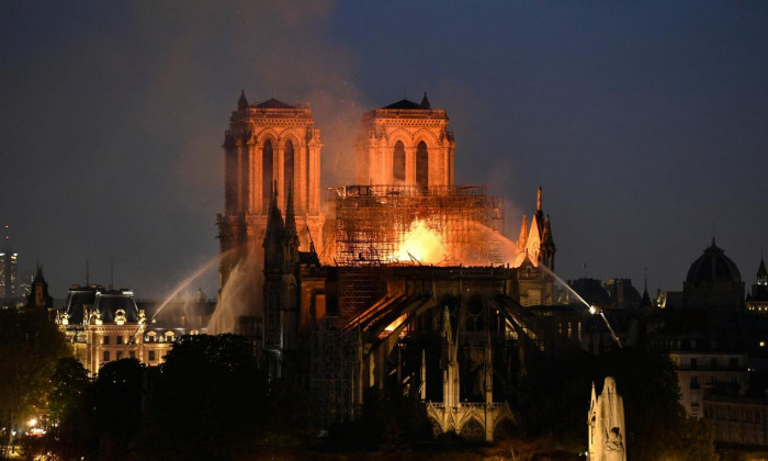 Total annonce un  don spcial  de 100 millions d'euros pour Notre-Dame de Paris