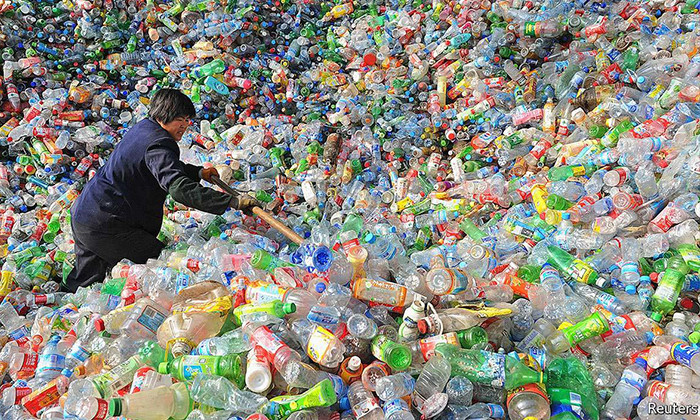 Le recyclage mondial en plein chaos depuis que la Chine a ferm sa poubelle